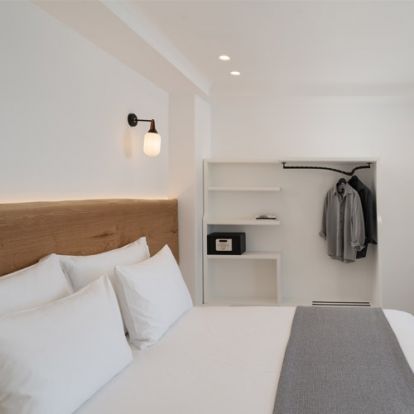 SUNSET SUPERIOR SUITE WITH OUTDOOR HOT TUB